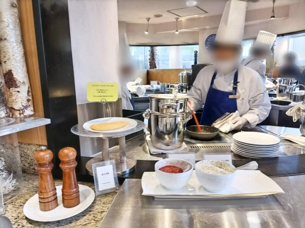 横浜ベイホテル東急の朝食ブッフェのライブキッチンの写真
